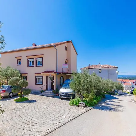 Durdica F Apartment