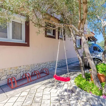 Durdica F Apartment