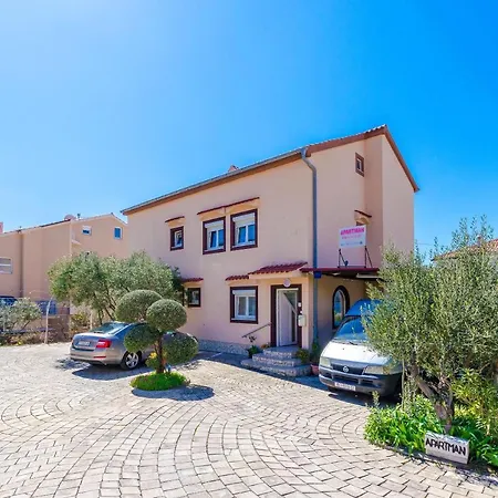 Apartment Durdica F *