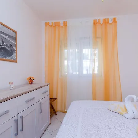 Durdica F Apartment Punat